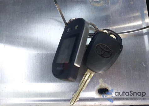 2018 Toyota Rav4 Le из США, поврежденный, VIN 2T3ZFREV5JW451016